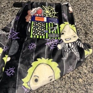 Beetlejuice Halloween Blanket  50" x 70" NEW